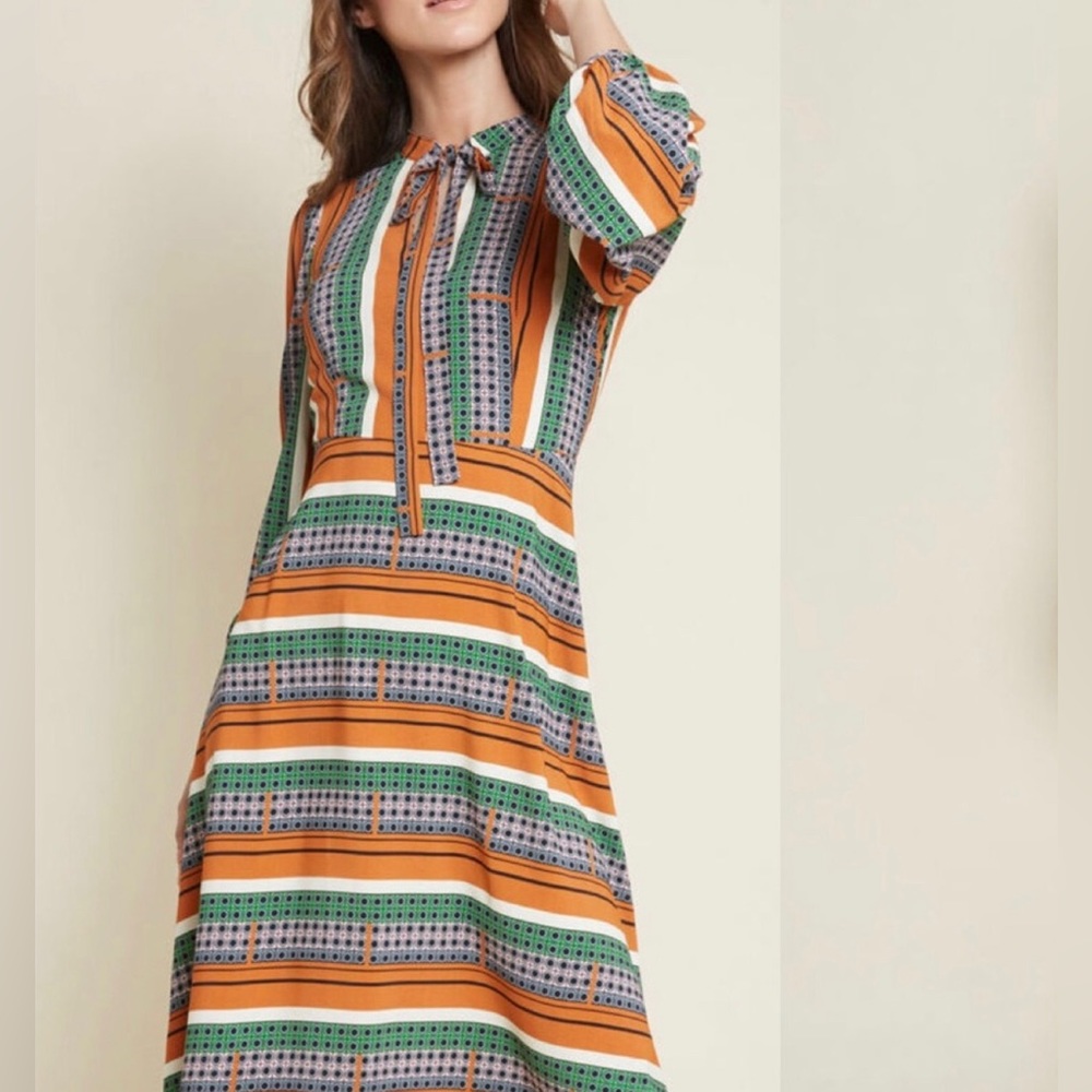 Traffic People midi dress with neck tie